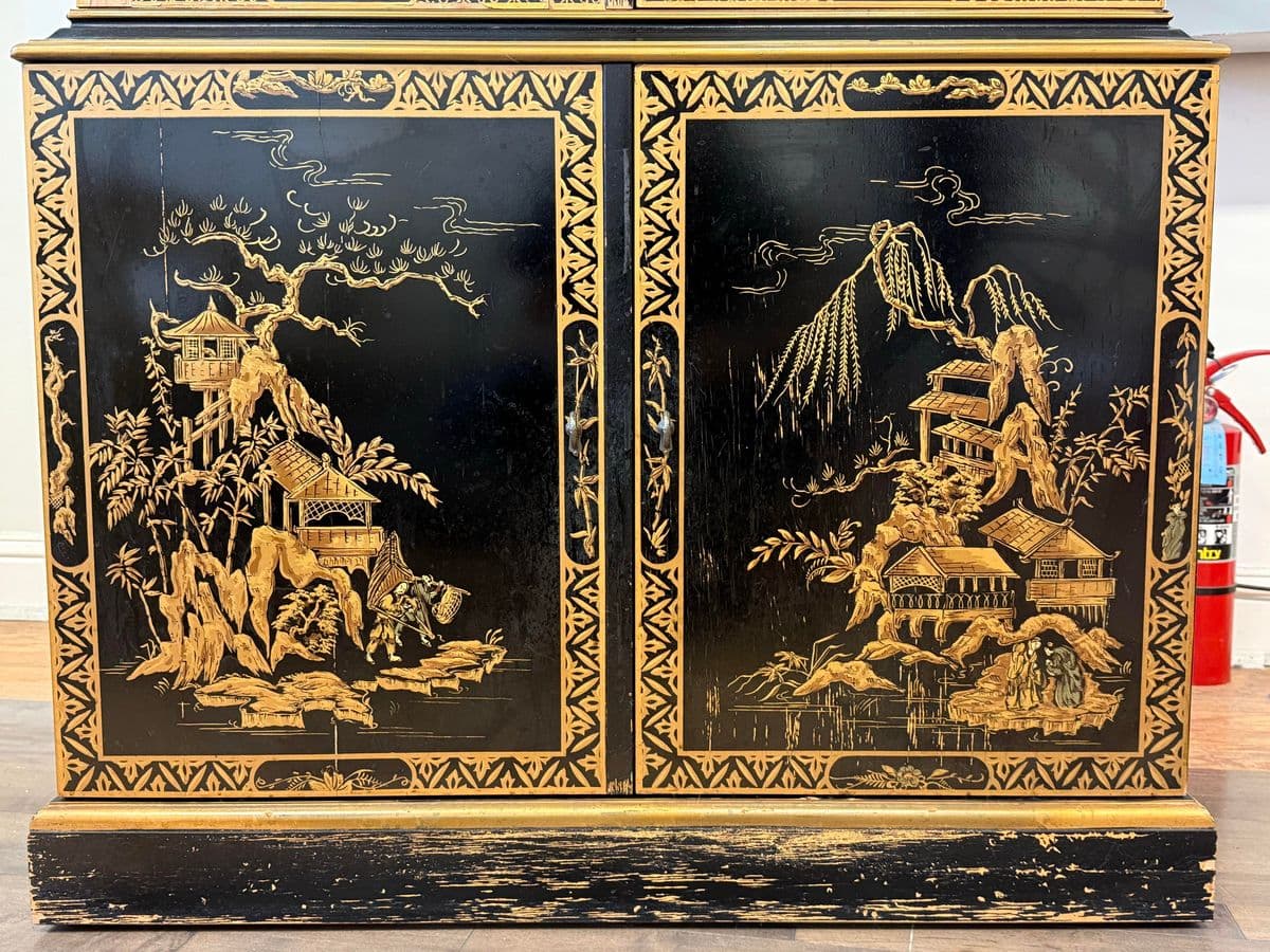 Late 20th Century Drexel Heritage Et Ce Collection Display Cabinet - Thumbnail 12