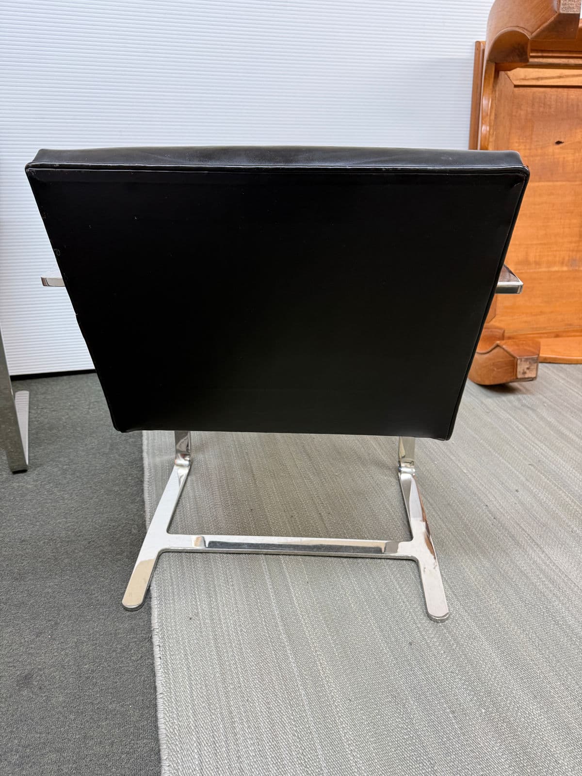 Brueton Cantilever Leather + Chrome Chair - Thumbnail 6