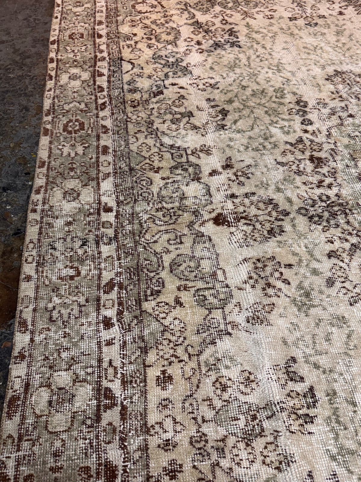 5ft 12ft × 9ft 4in Vintage Meinhard Area Rug - Thumbnail 11
