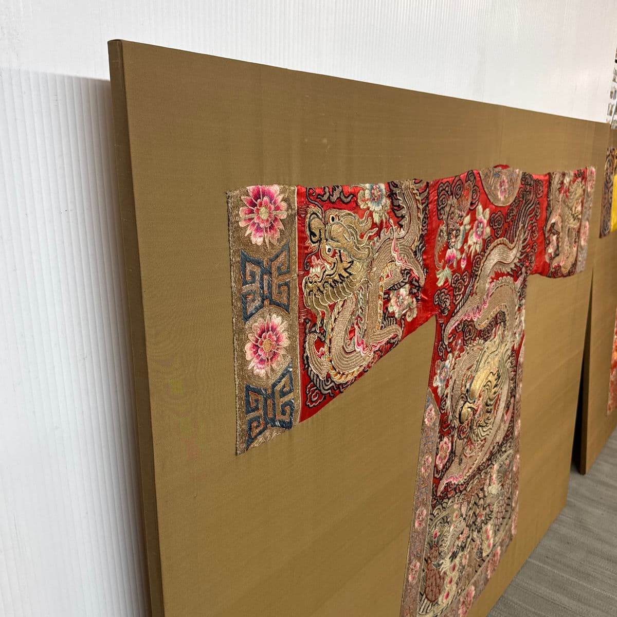 19th Century Dragon Kimono Robe for Chinese Theater - Thumbnail 8