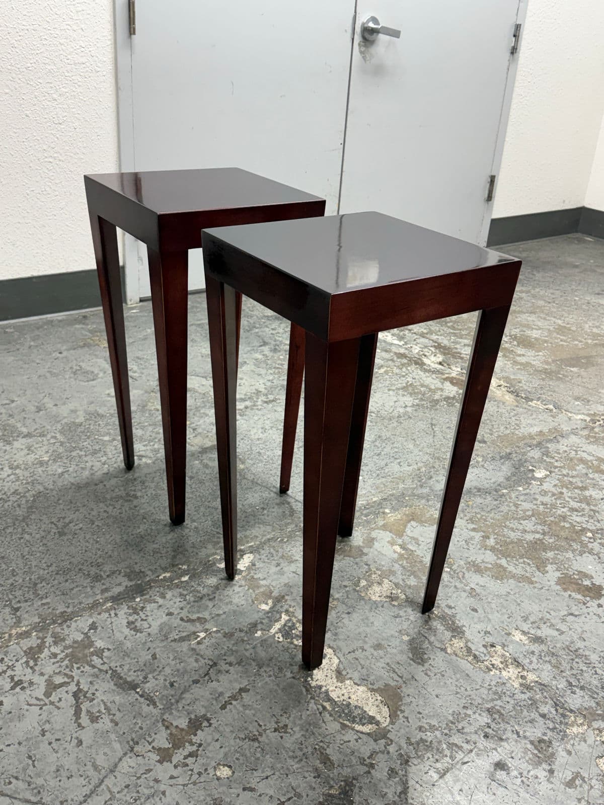 Swaim Occasional Side Tables, Pair - Thumbnail 7
