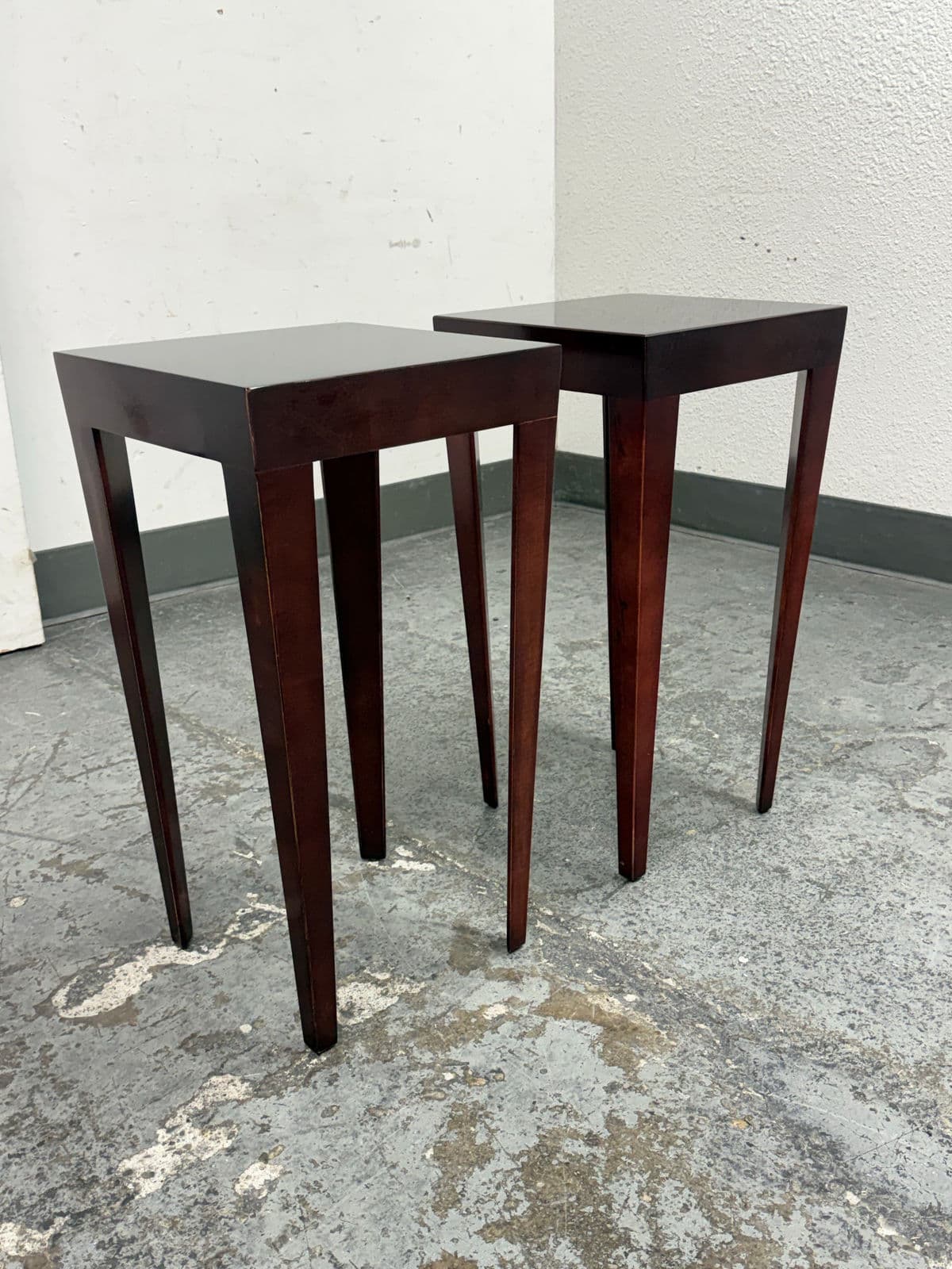 Swaim Occasional Side Tables, Pair - Thumbnail 4