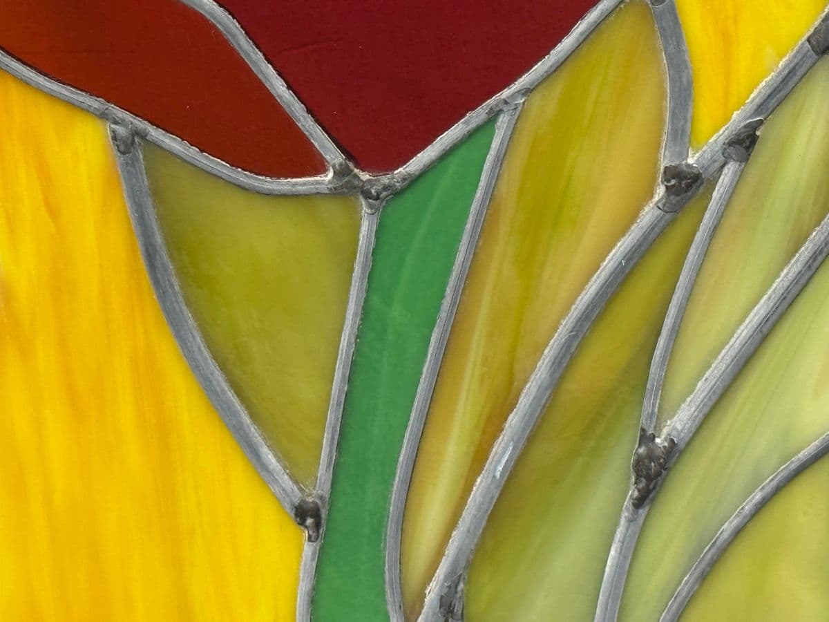 Circa 1978 Gene LeLonde Red Tulip Stained Glass Panel - Thumbnail 7