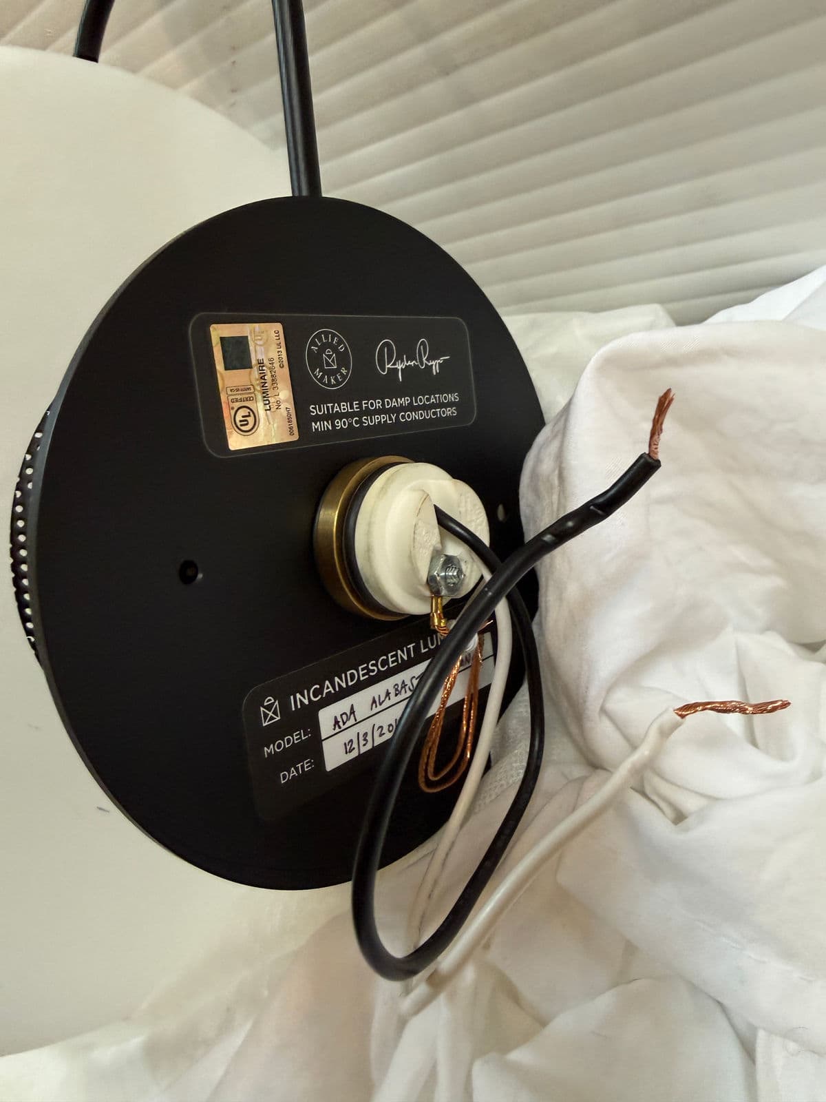 Allied Maker Aperture Sconce, Small - Thumbnail 8