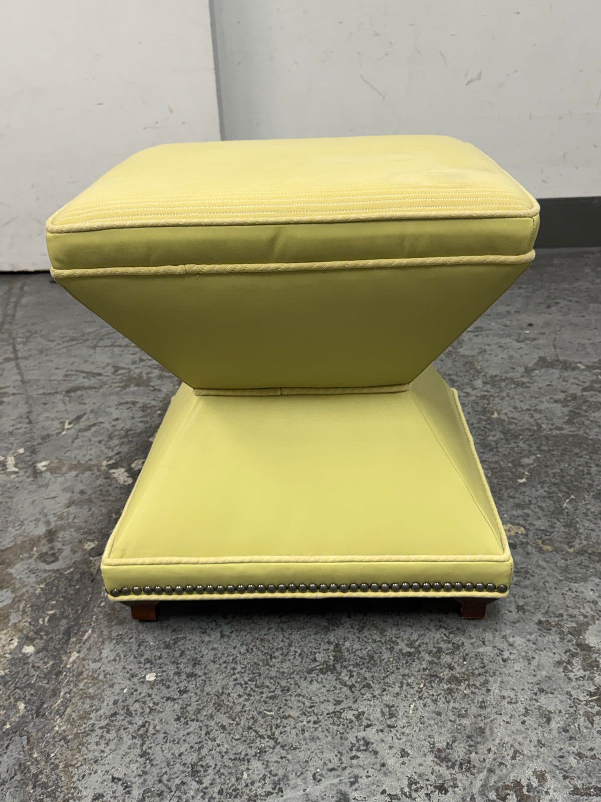 Hickory Chair Serge Ottoman - Thumbnail 3