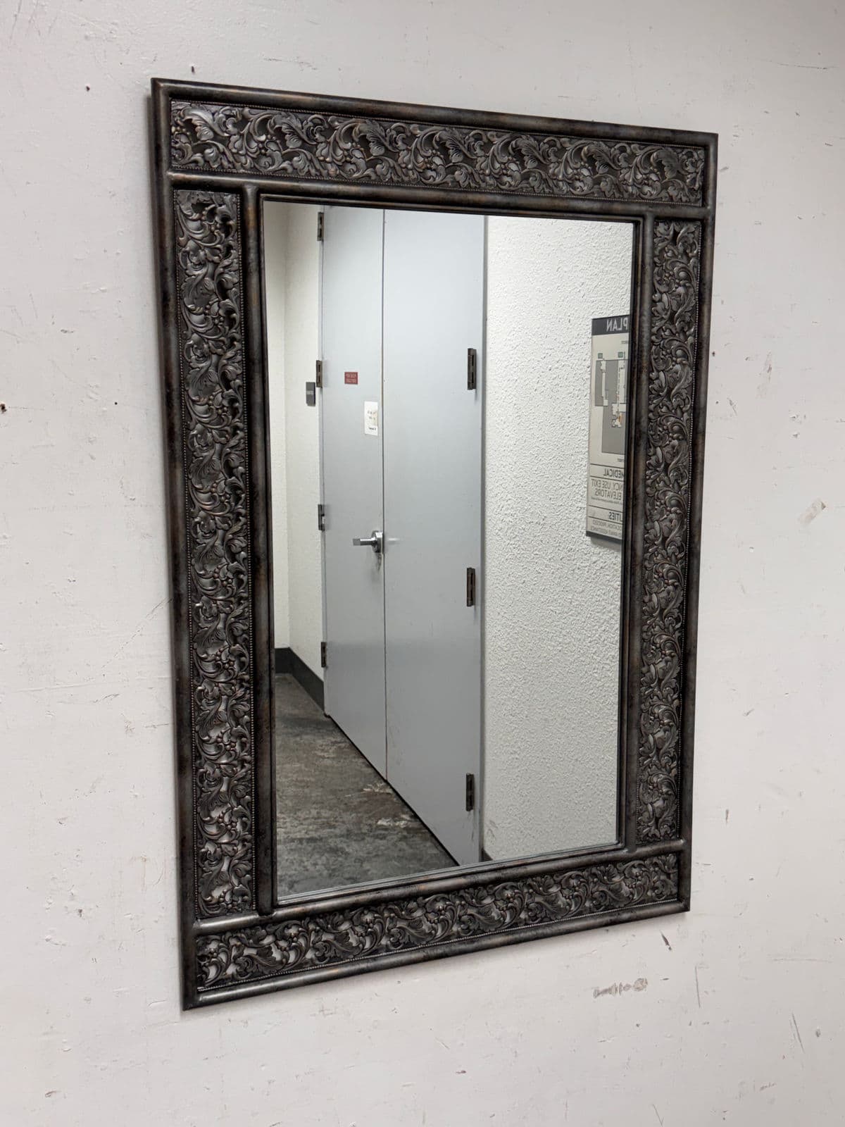 Metal Botanical Rectangular Wall Mirror - Thumbnail 3