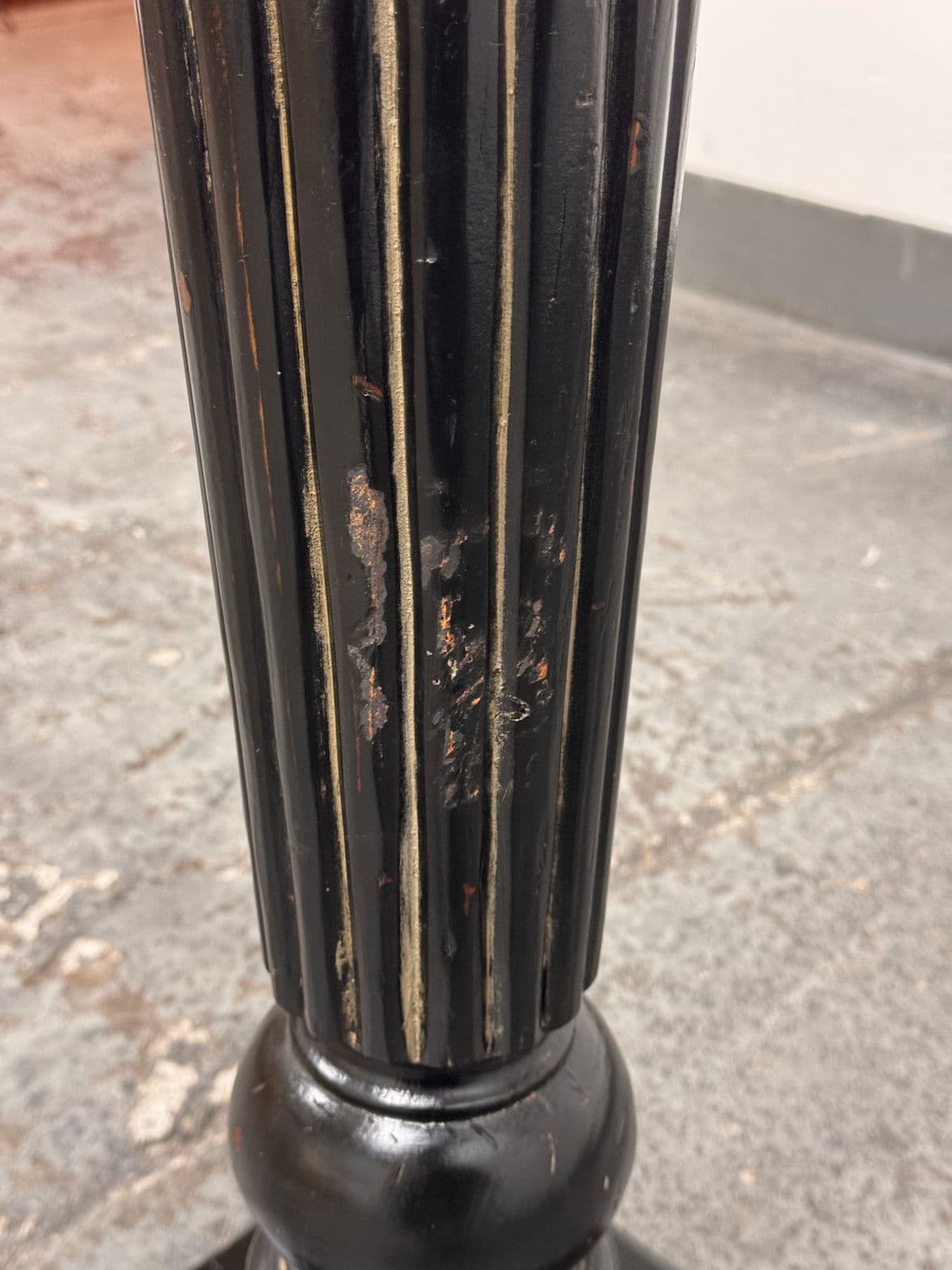 Vintage Wood Distressed Pedestal Table - Thumbnail 8