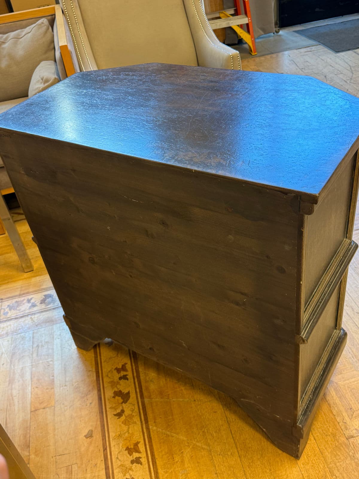 Bennett to the Trade Old World Style Dresser - Thumbnail 7