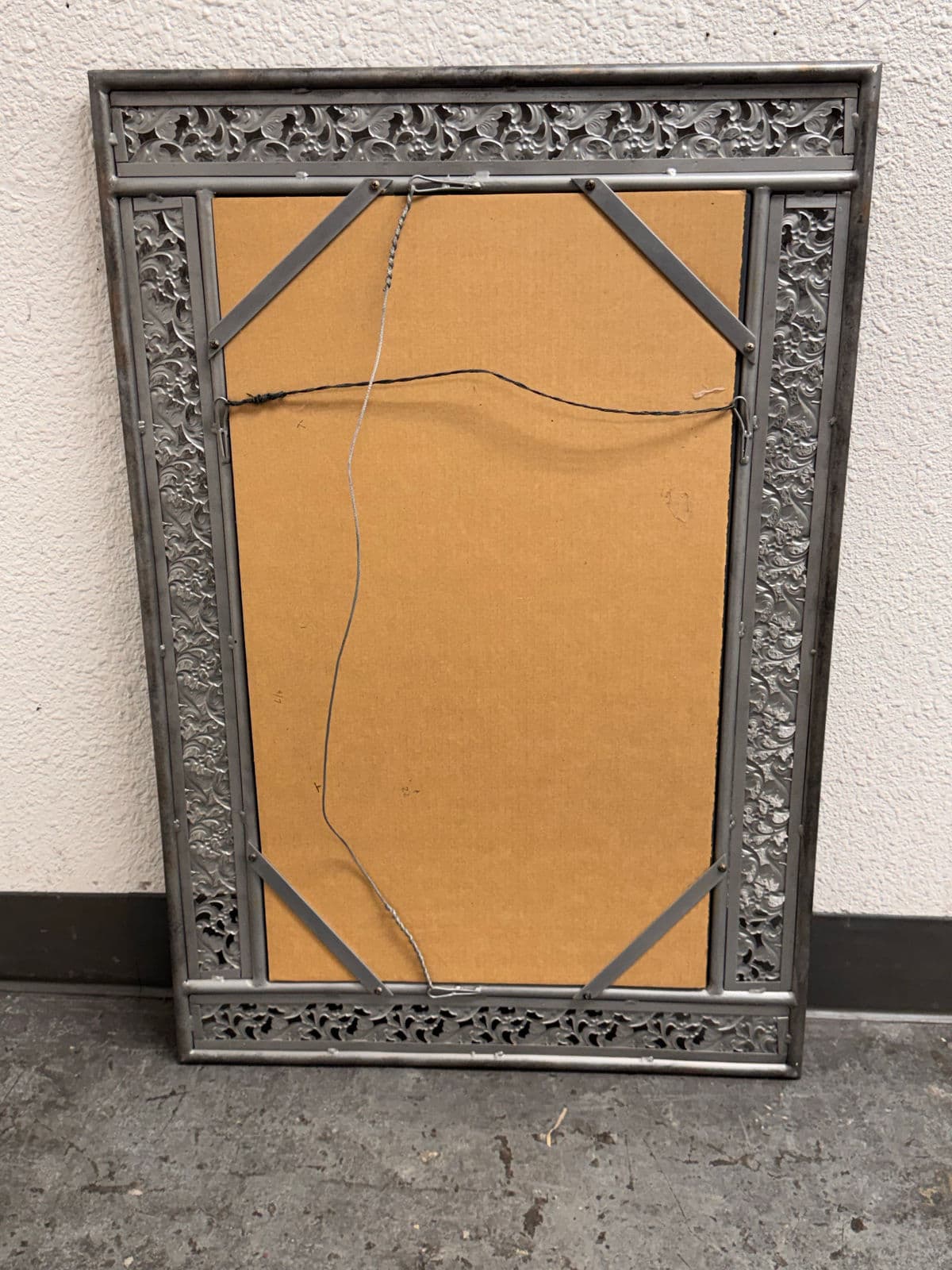 Metal Botanical Rectangular Wall Mirror - Thumbnail 12