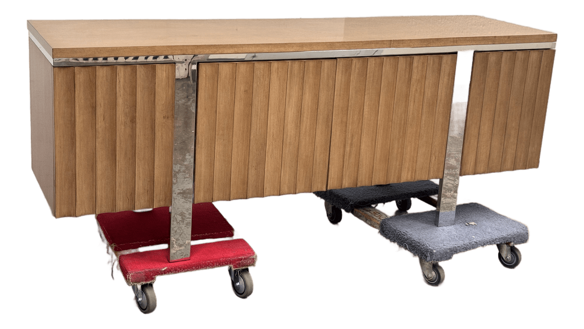 Swaim Emory Media Cabinet - Thumbnail 2