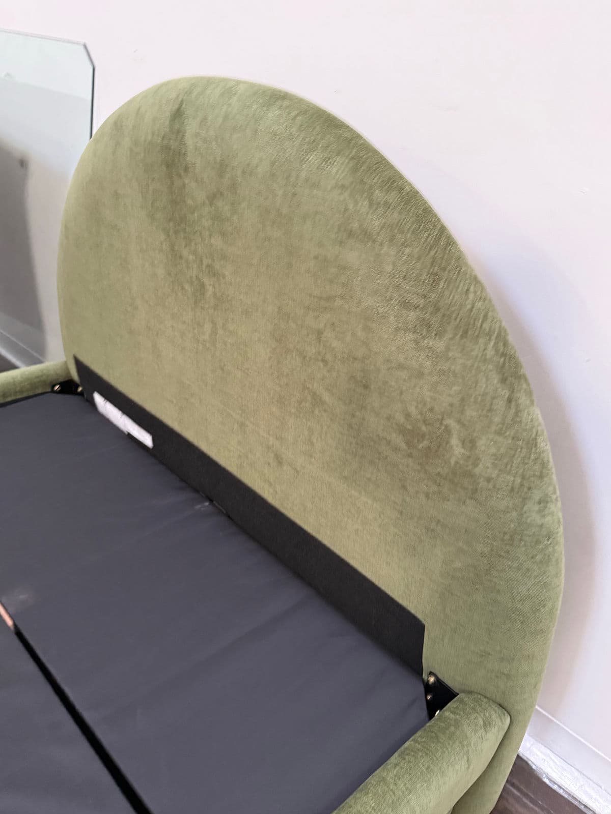 Full Size Williams-Sonoma for West Elm Elora Arched Upholstered Bed With Trundle - Thumbnail 12