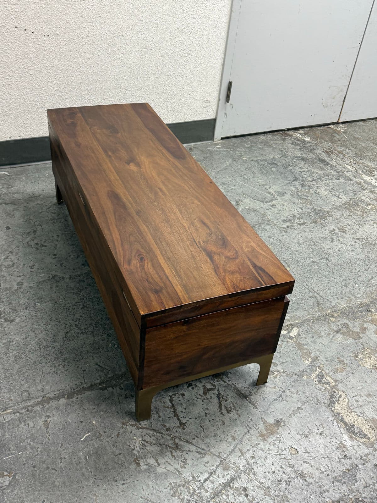 Crate & Barrel Jada Trunk - Thumbnail 7