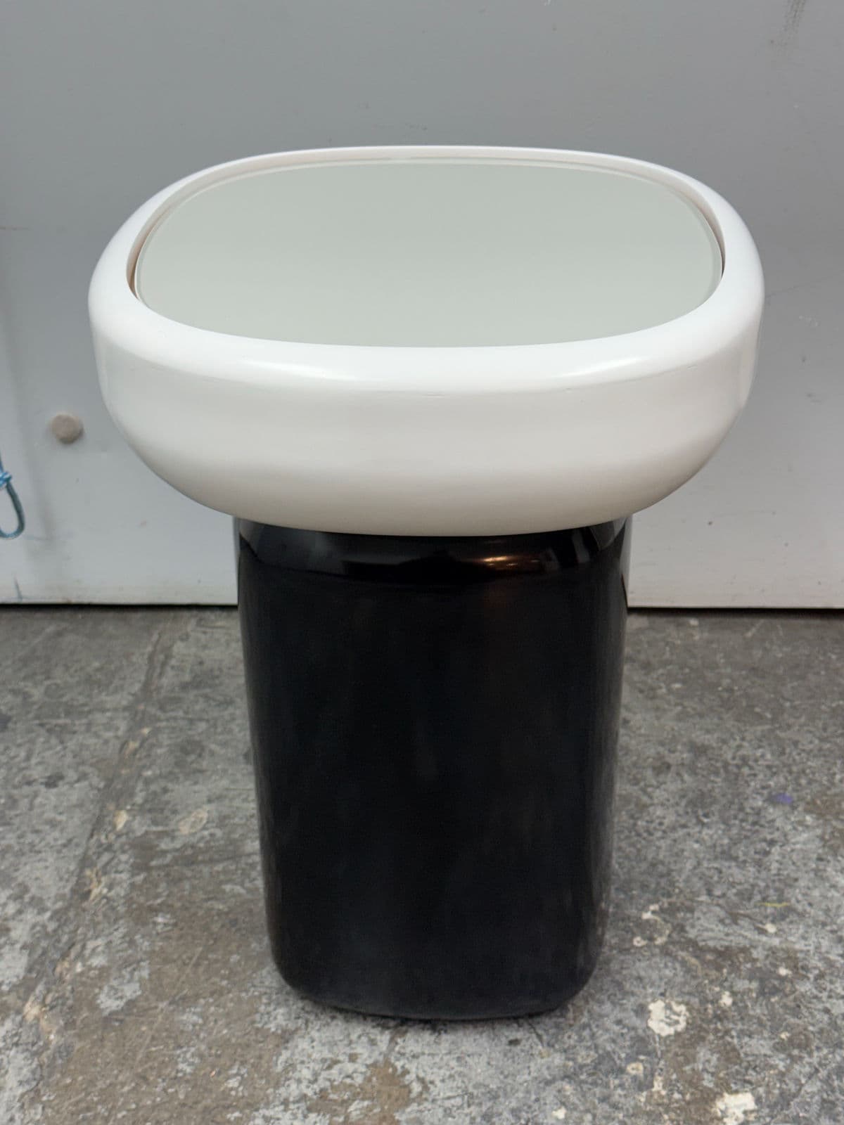 Custom Design Emile Side Table - Thumbnail 6