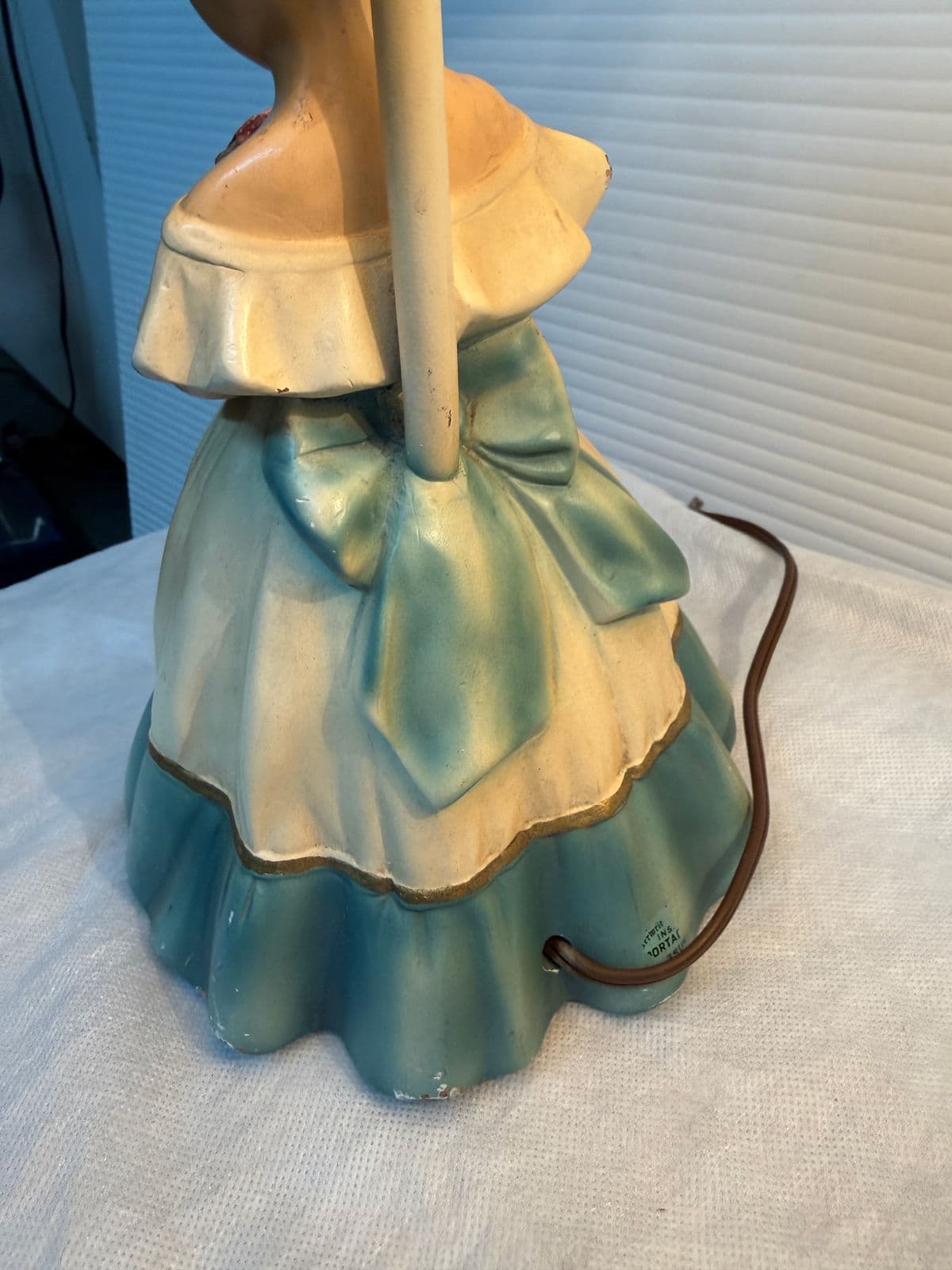 Vintage Ceramic Figurine Table Lamps, Pair - Thumbnail 4