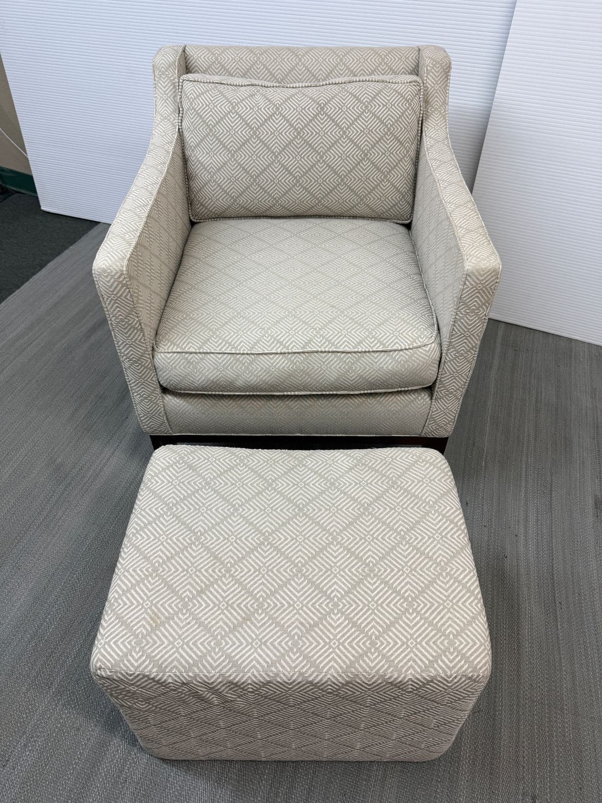 Plantation (Arden Home) Lounge Chair + Ottoman, Set - Thumbnail 3