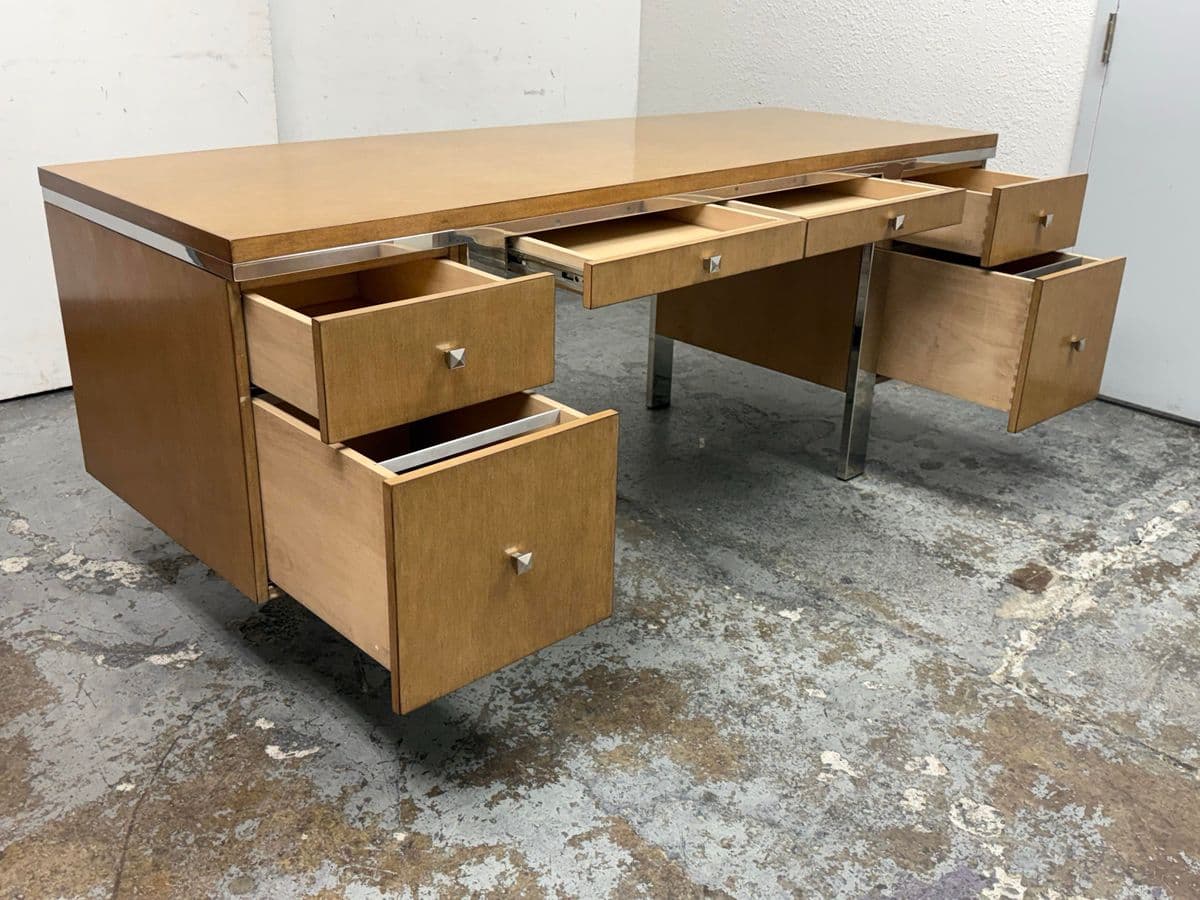 Swaim Executive Desk - Thumbnail 5