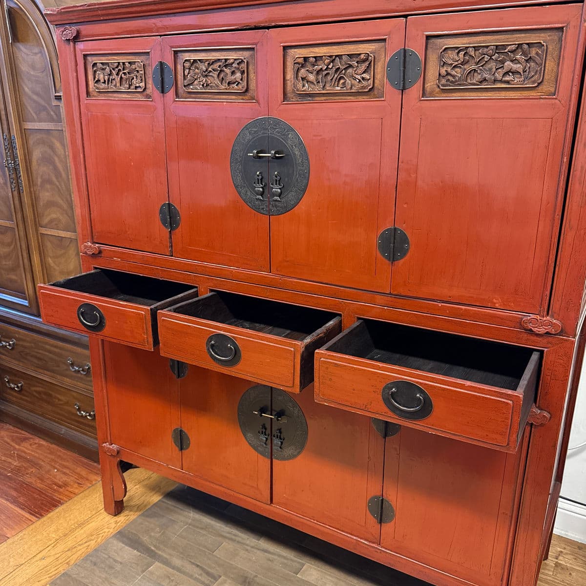 Vintage Asian Lacquered Cabinet - Thumbnail 12