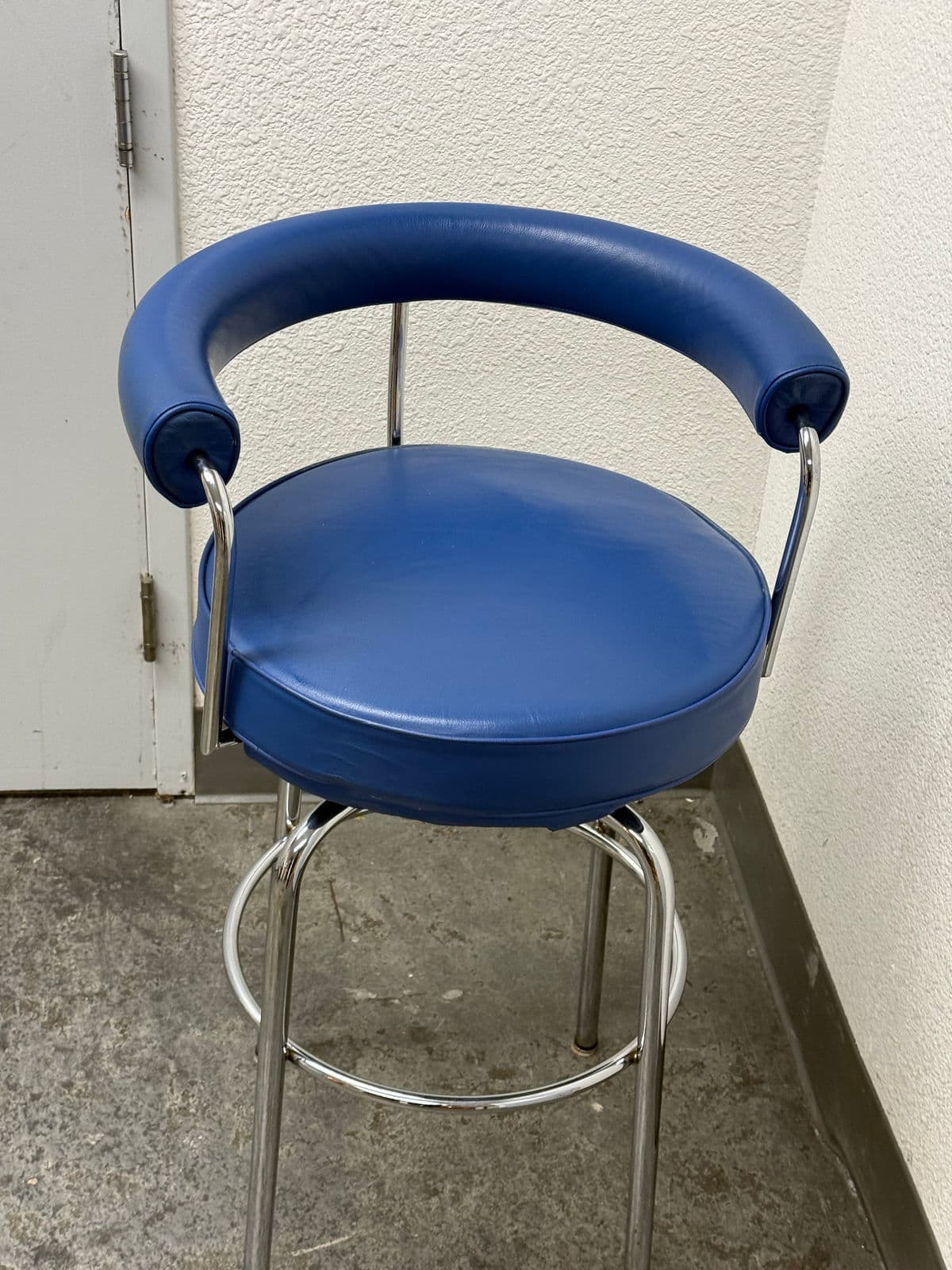 Circa 1970's Le Corbusier Style Bar Stool - Thumbnail 4