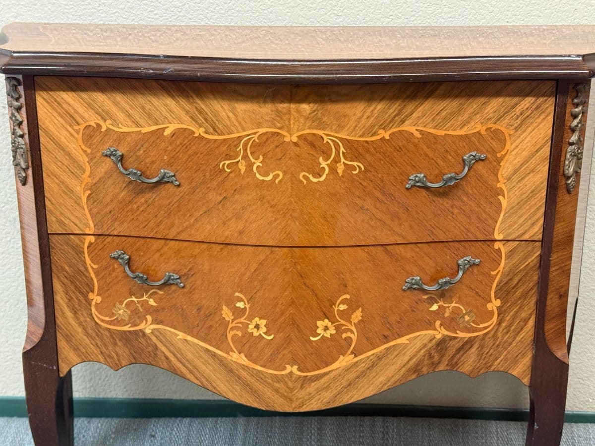 Louis XV Style Chest of Drawers - Thumbnail 4