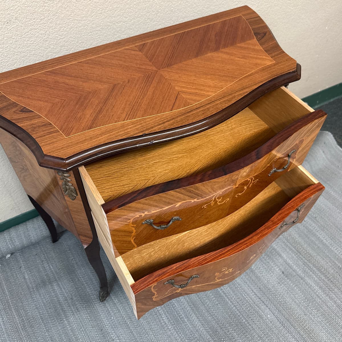 Louis XV Style Chest of Drawers - Thumbnail 7