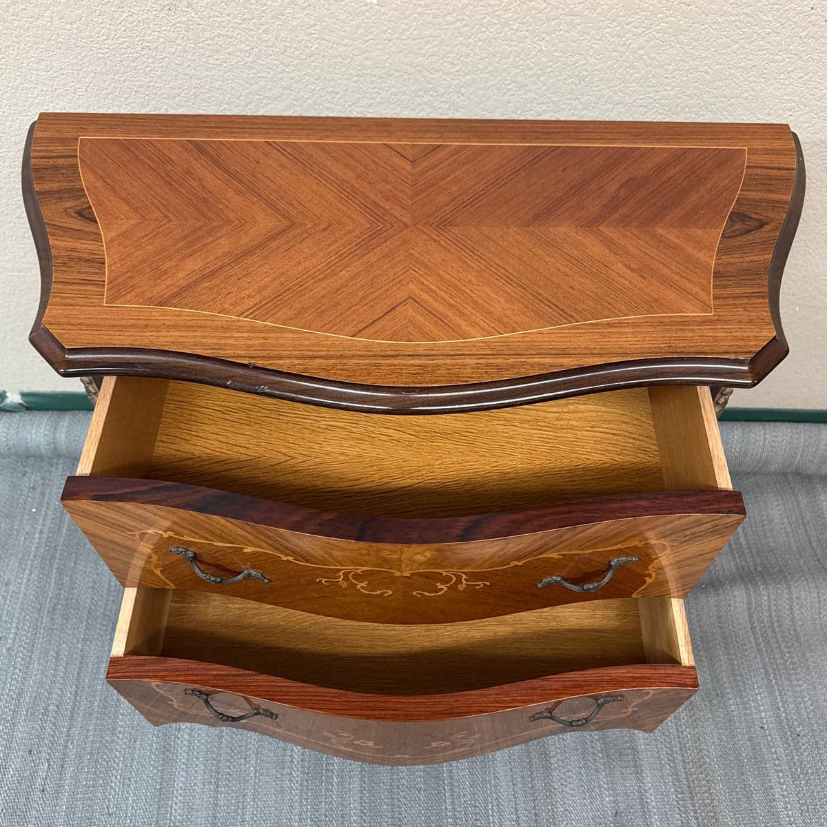 Louis XV Style Chest of Drawers - Thumbnail 13