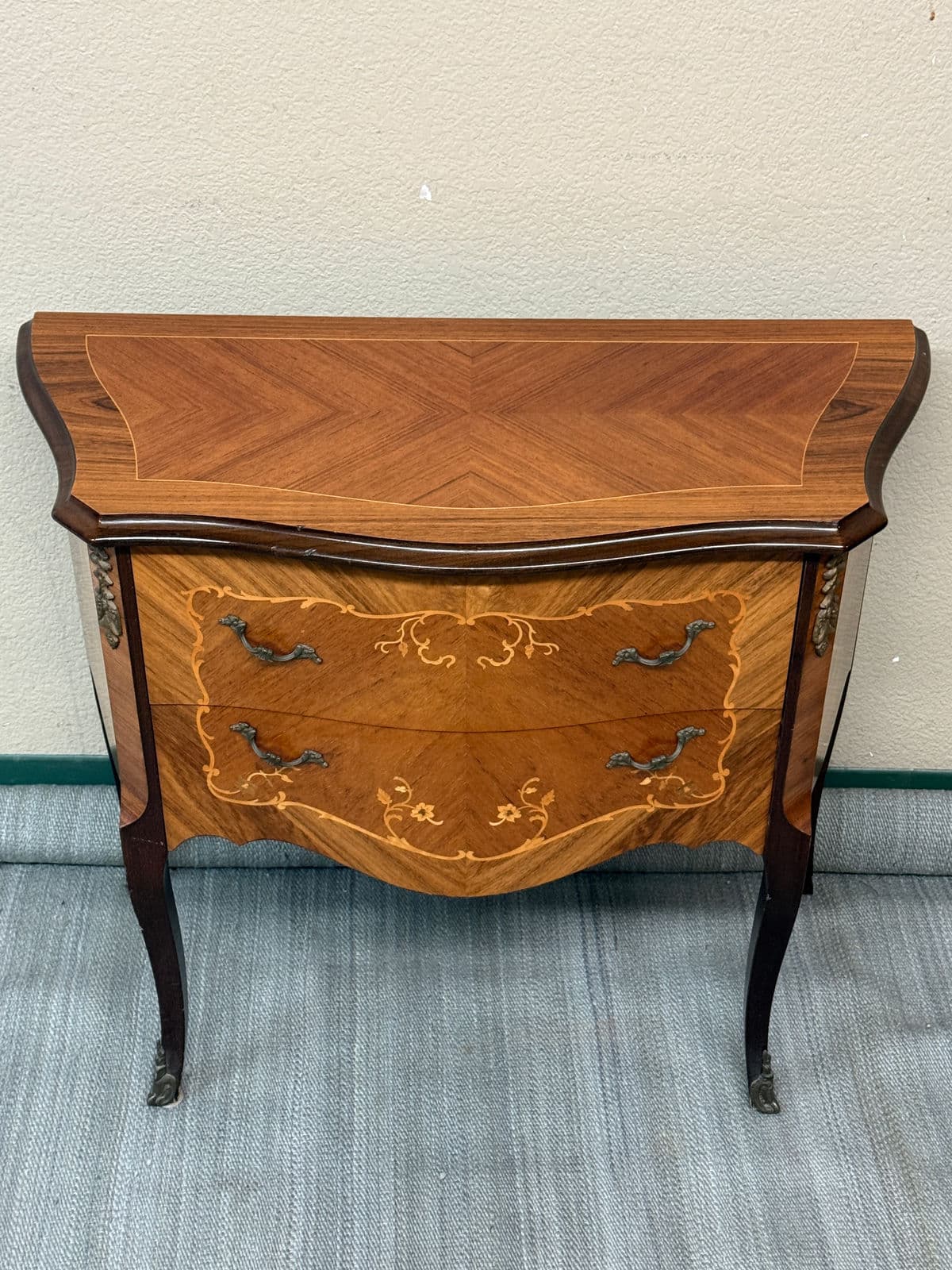 Louis XV Style Chest of Drawers - Thumbnail 6