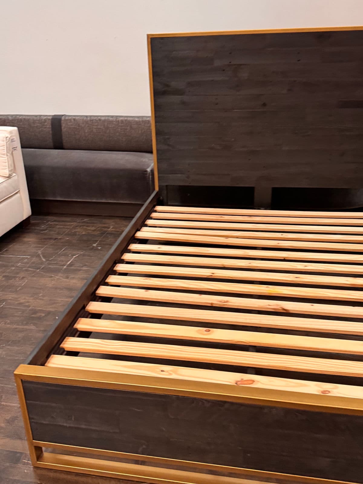 Queen Size Zin Home Elle Brass Bed Frame - Thumbnail 9