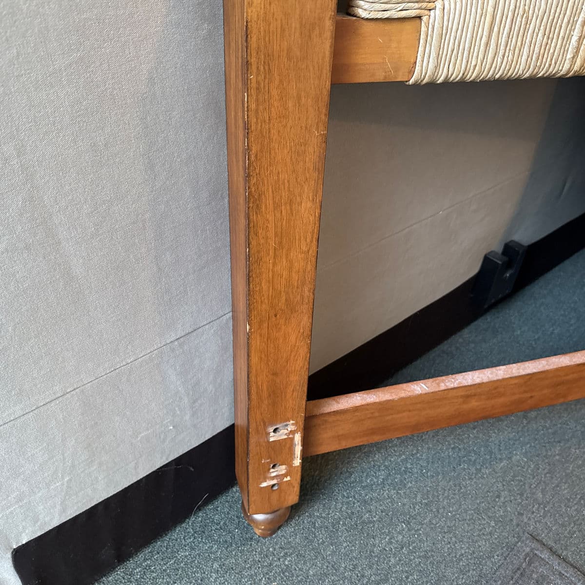 Queen Size Woven Rush Headboard - Thumbnail 10