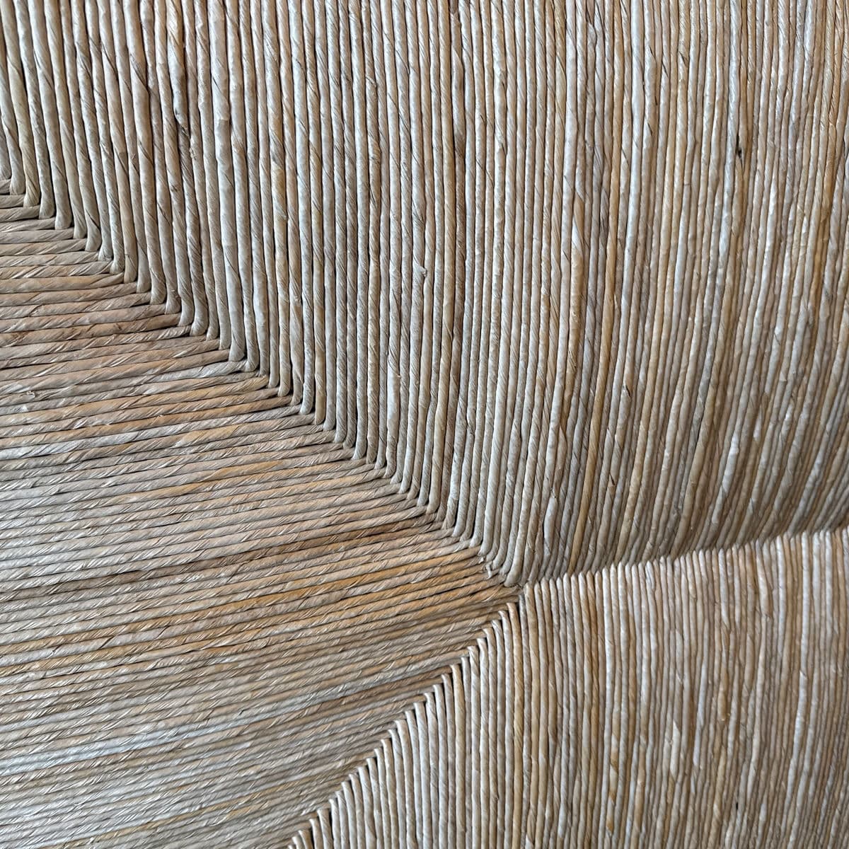 Queen Size Woven Rush Headboard - Thumbnail 8