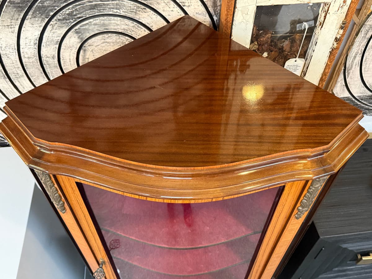 French Style Bow Front Corner Cabinet - Thumbnail 4