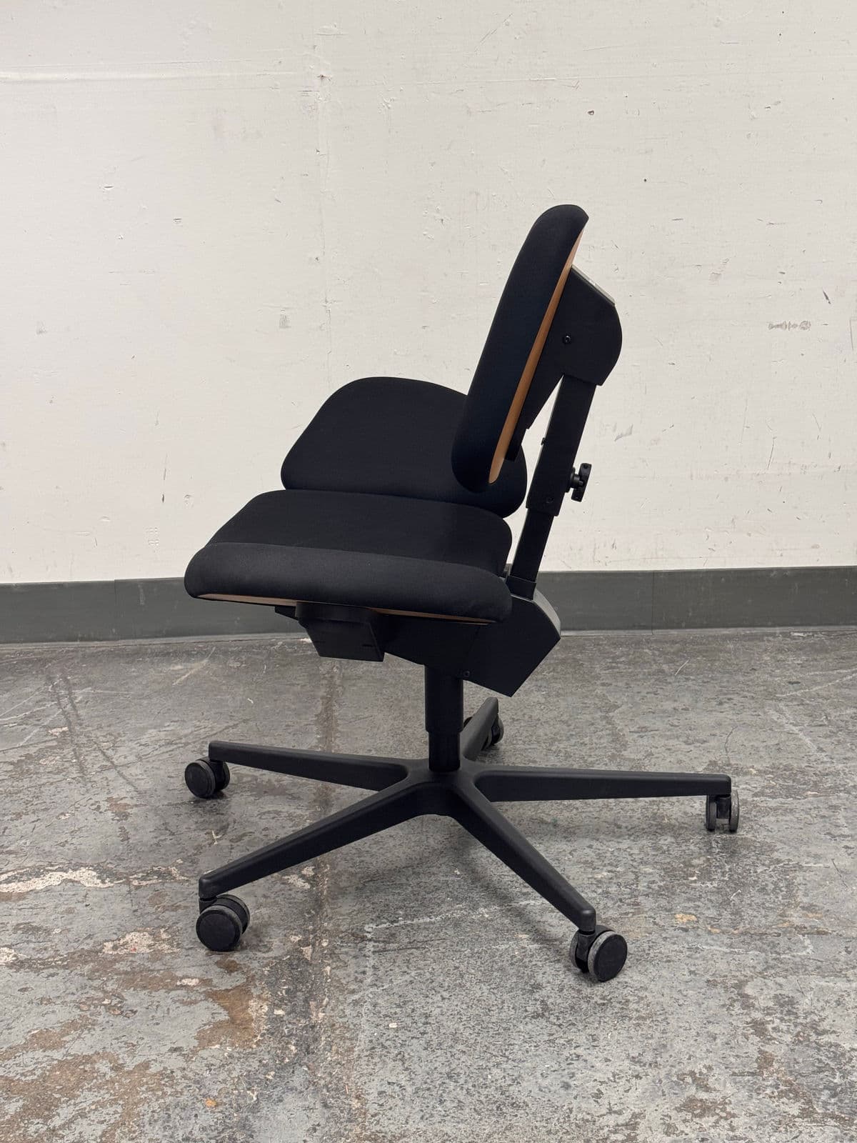 Beyou Meditation Office Chair - Thumbnail 5
