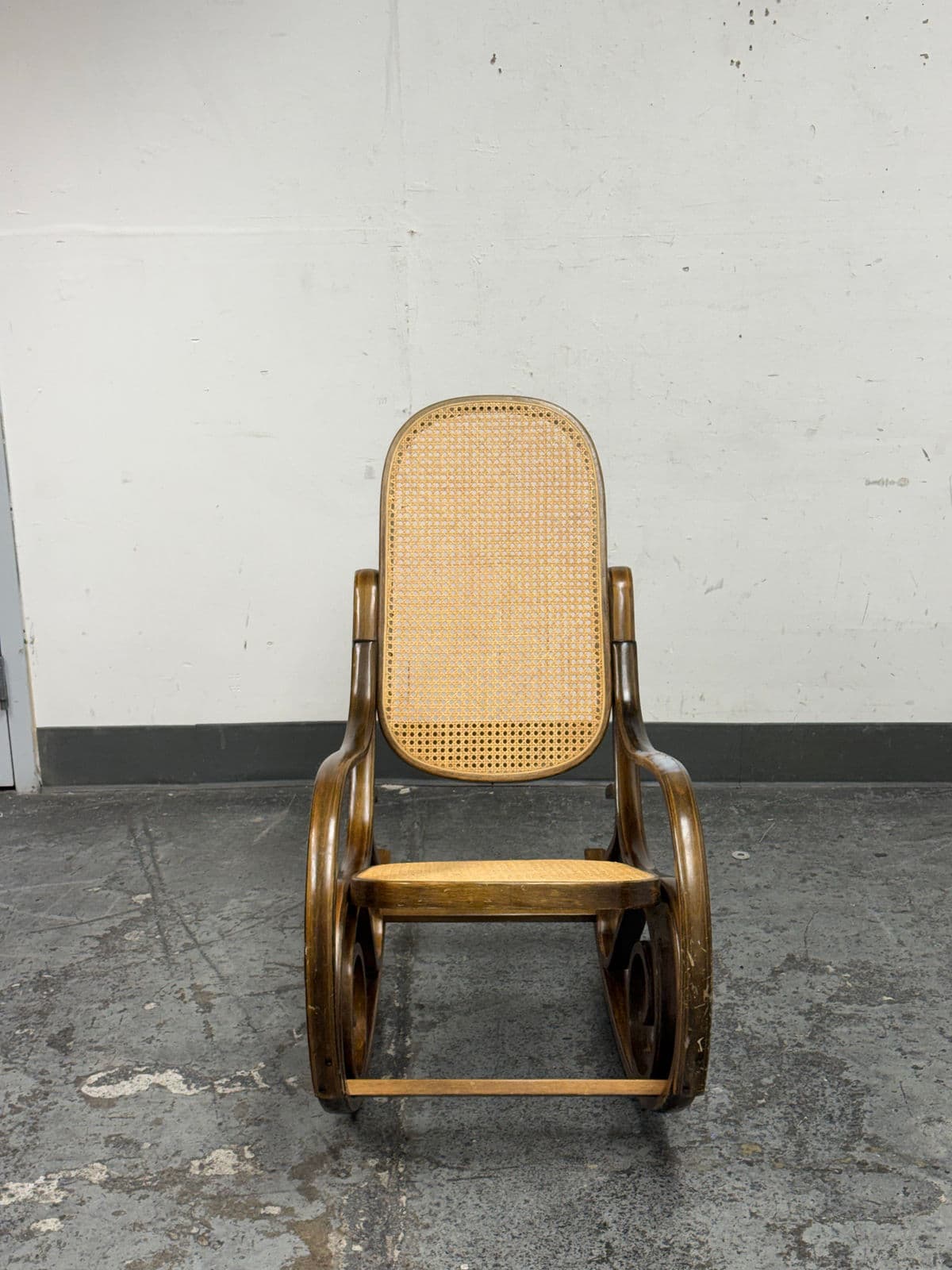 Vintage Thonet Style Bentwood Rocking Chair - Thumbnail 3