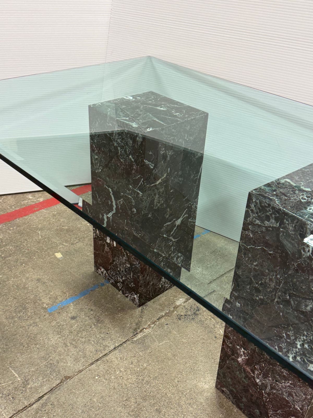 Vintage Faux Marble With Tempered Glass Dining Table - Thumbnail 7