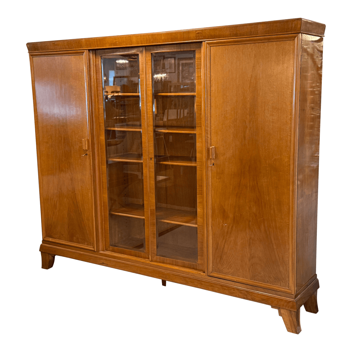 Mid 20th Century Linen Press/Armoire - Thumbnail 2