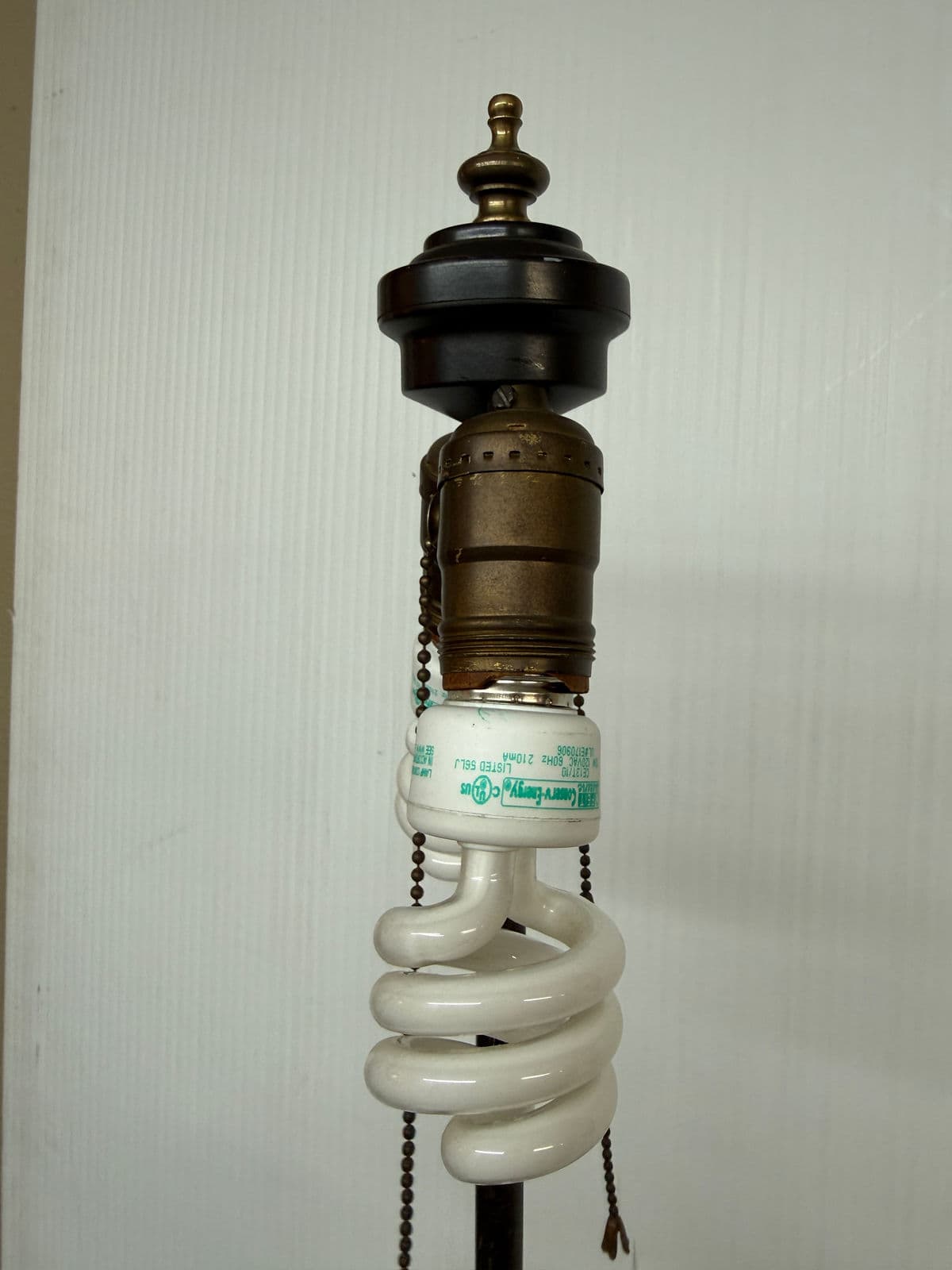 Mid 20th Century Carved Column Table Lamp - Thumbnail 7