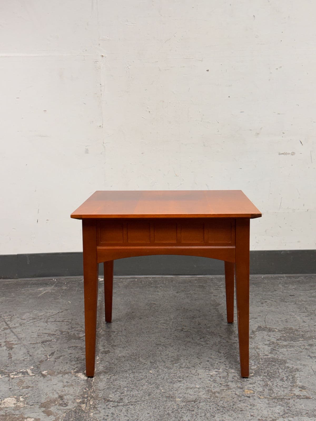 Circa 1999 Impressions by Thomasville Bridges Collection Side Table - Thumbnail 3