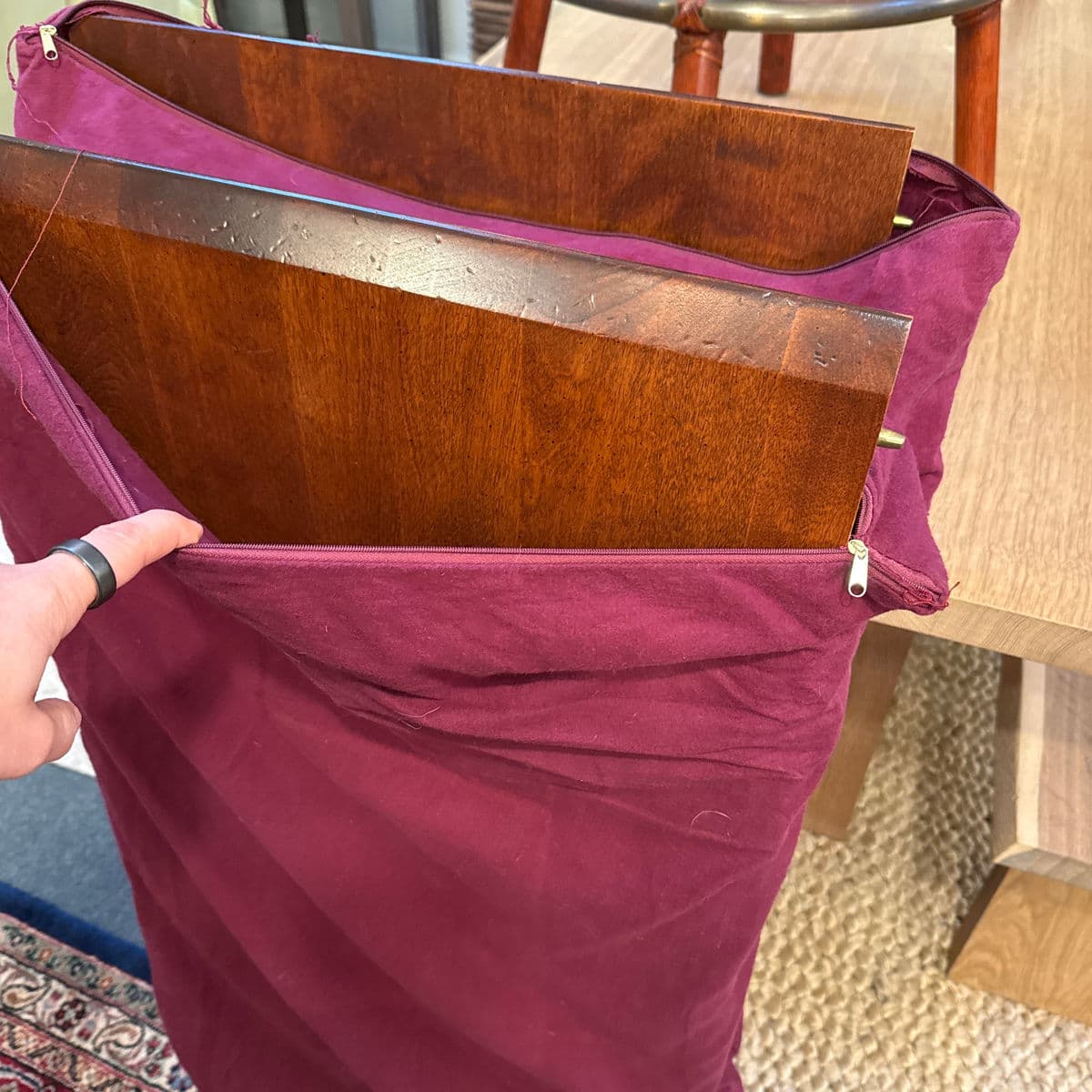 Traditional Queen Anne Style Oval Extension Dining Table - Thumbnail 8