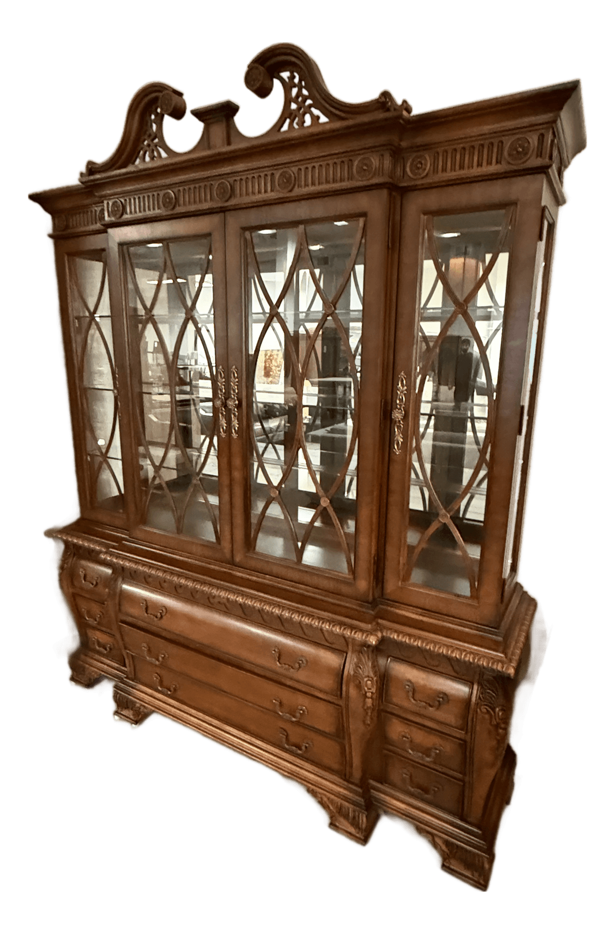 Federal Style Carved Mahogany Lighted Breakfront China Cabinet - Thumbnail 2
