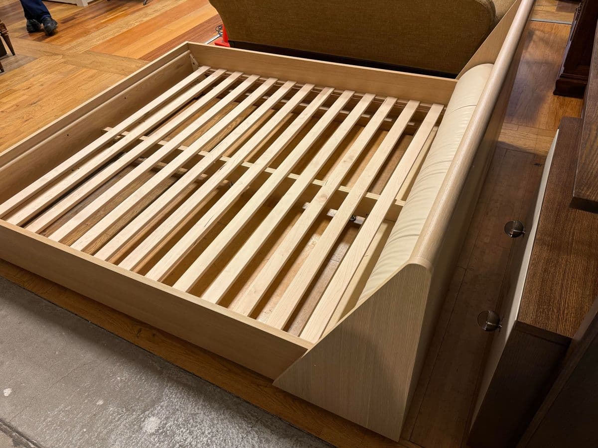 California King Bespoke Natural Oak Wood Platform Bed Frame - Thumbnail 4