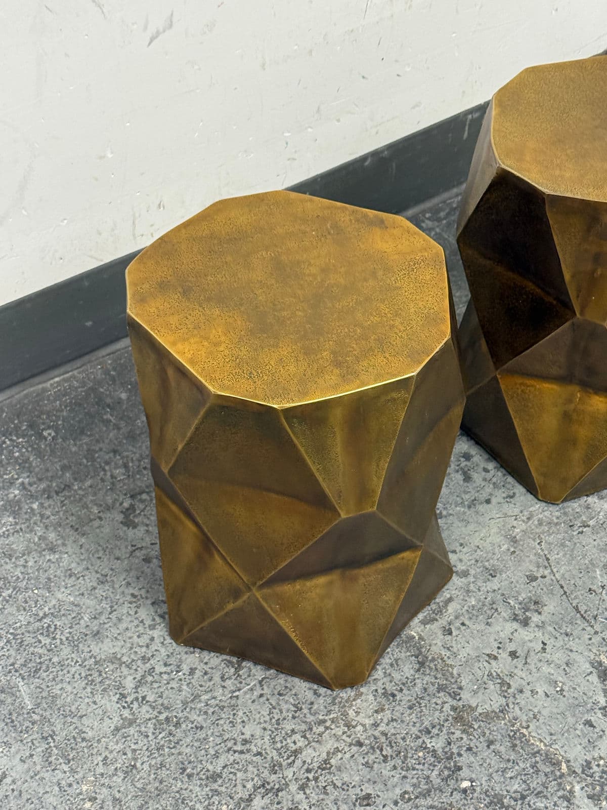 Moe's Home Quintus Accent Tables, Pair - Thumbnail 9