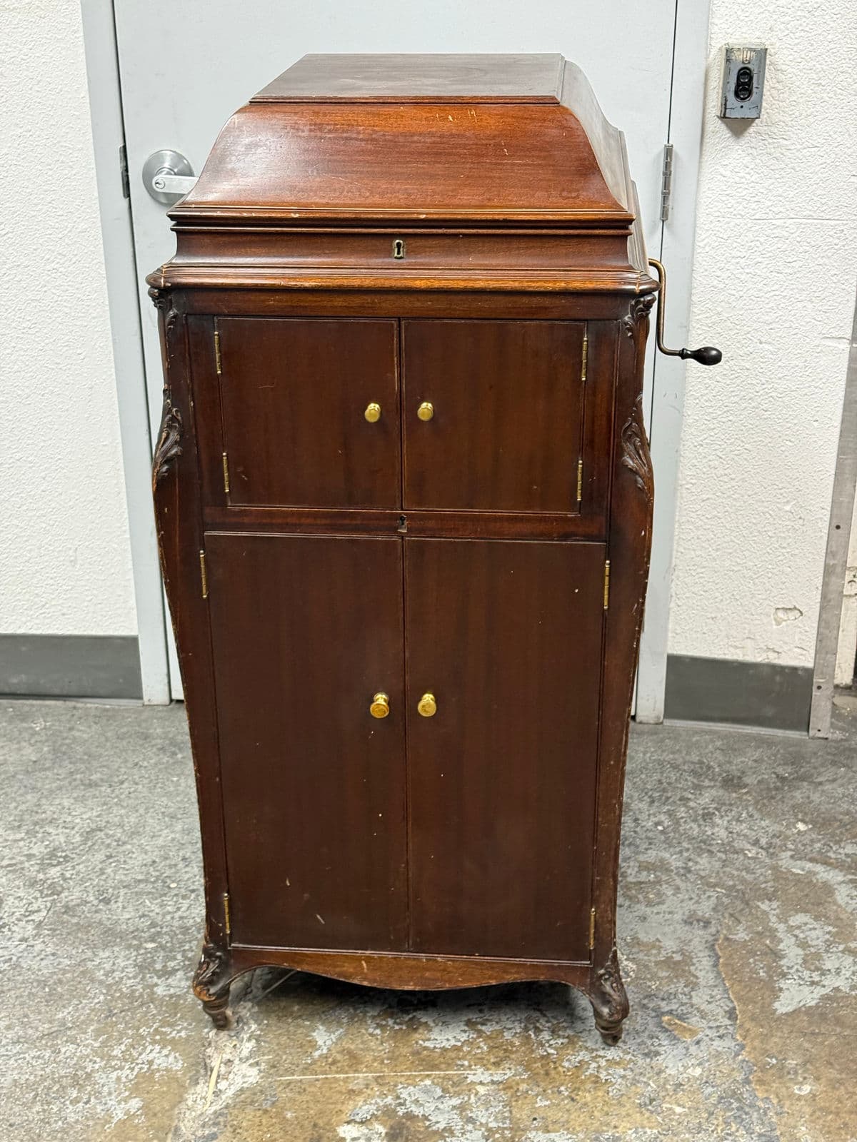 Antique Victor Victrola XVI Phonograph - Thumbnail 4