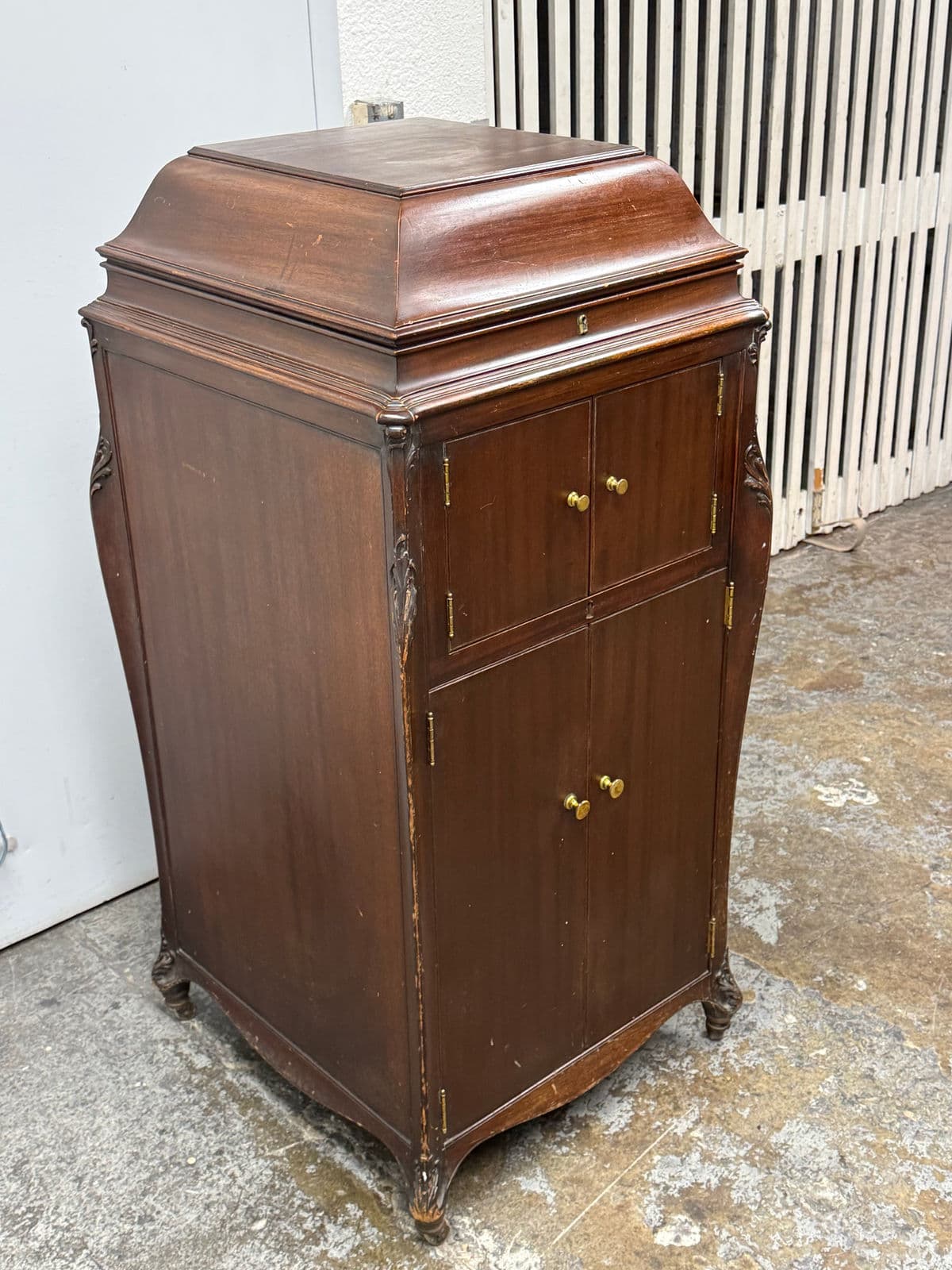 Antique Victor Victrola XVI Phonograph - Thumbnail 8