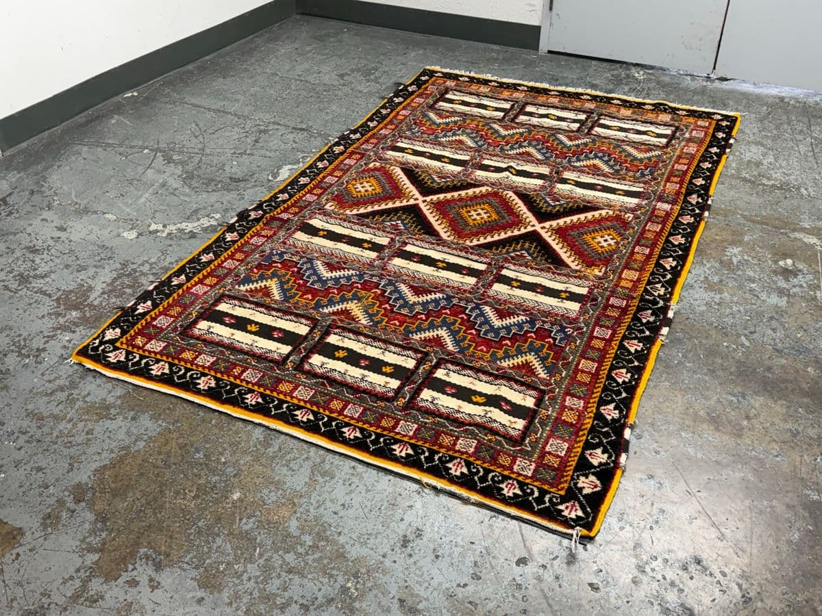 5ft 5in X 9ft Taznakht Berber Flat Weave Area Rug - Thumbnail 3