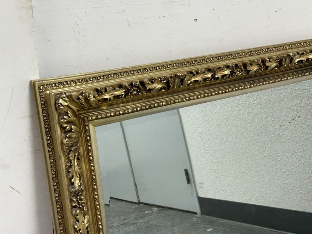 Vintage Gold Finish Ornate Wall Mirror - Thumbnail 3