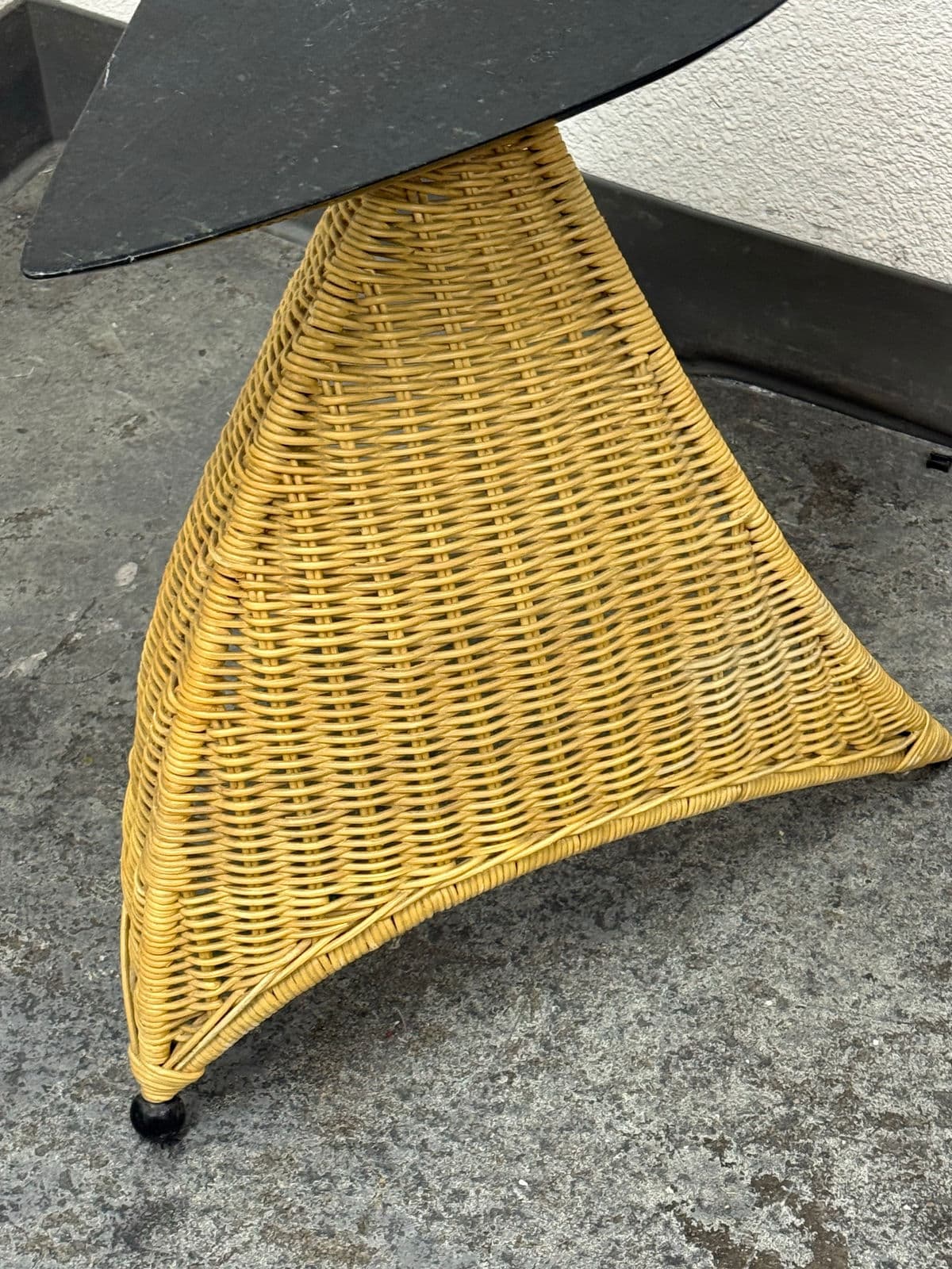 Post Modern Marble + Wicker Side Table - Thumbnail 4