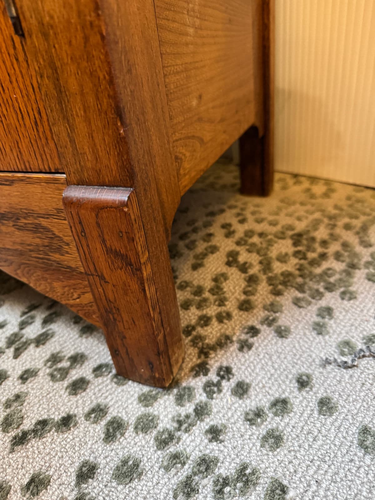 American Oak Wood China Cabinet - Thumbnail 10