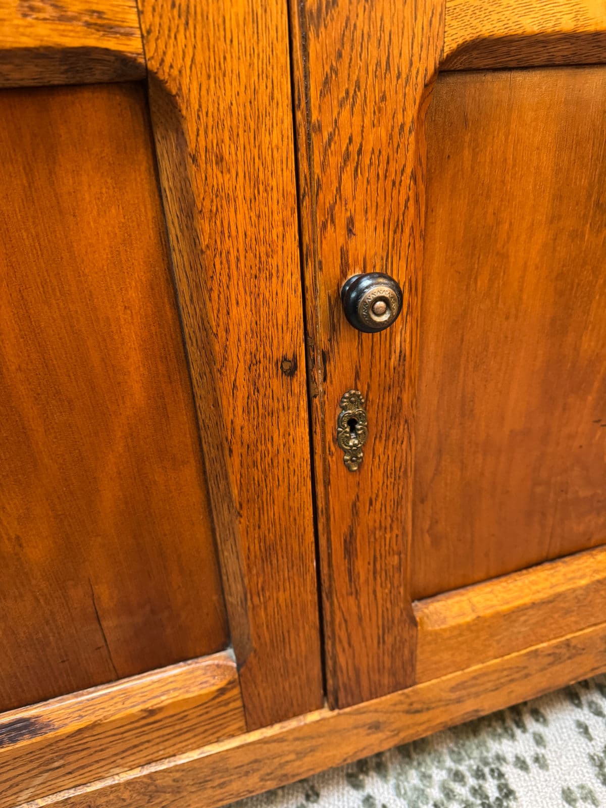 American Oak Wood China Cabinet - Thumbnail 8