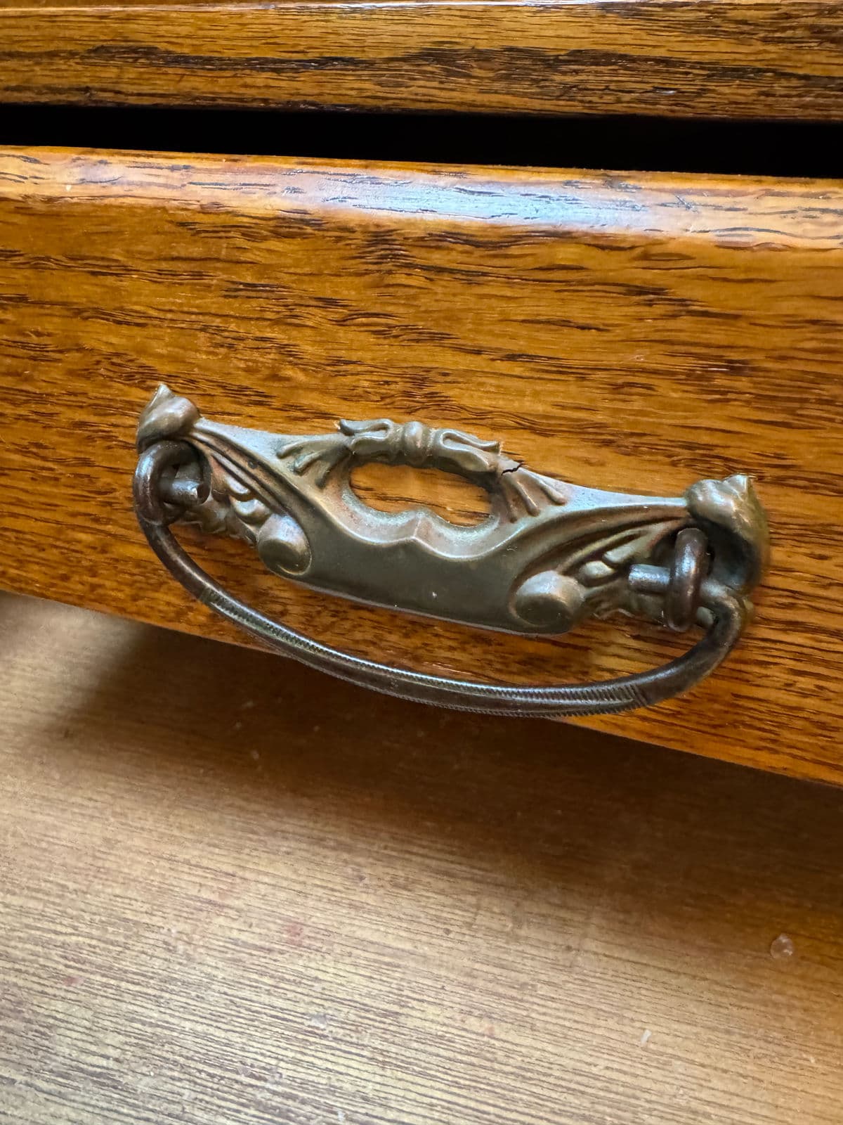 American Oak Wood China Cabinet - Thumbnail 7