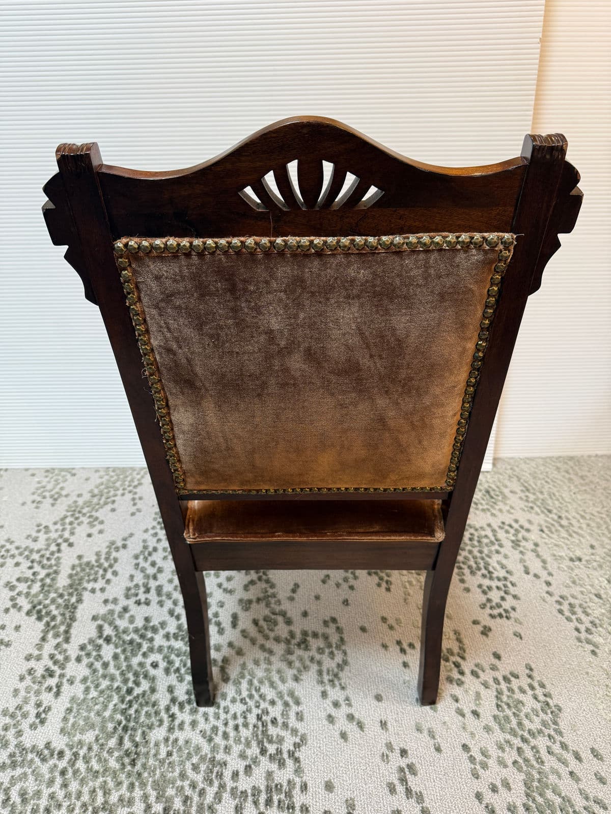 Victorian Eastlake Velvet Chair - Thumbnail 5
