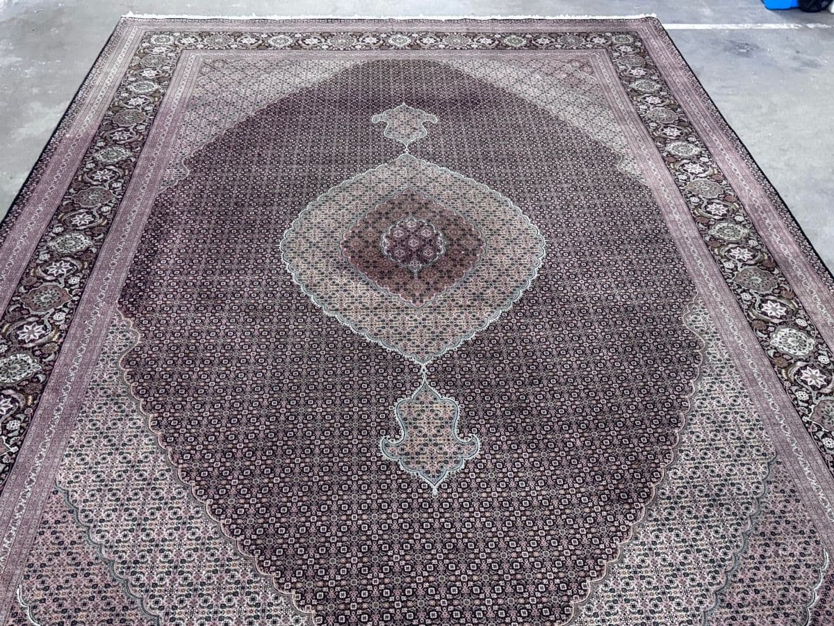 11ft 7in × 16ft 7in Tabriz Persian Wool Area Rug - Thumbnail 5